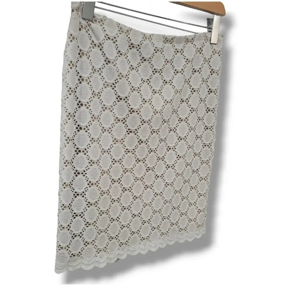 Ronni Nicole women's white lined  lace skirt - small - Picture 3 of 7